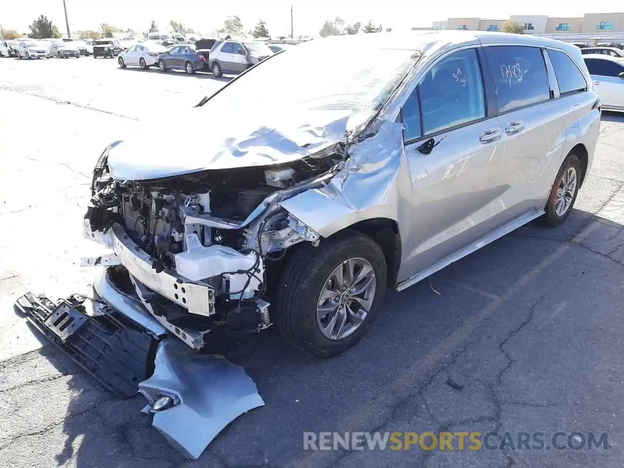 2 Photograph of a damaged car 5TDYRKEC7NS084085 TOYOTA SIENNA 2022