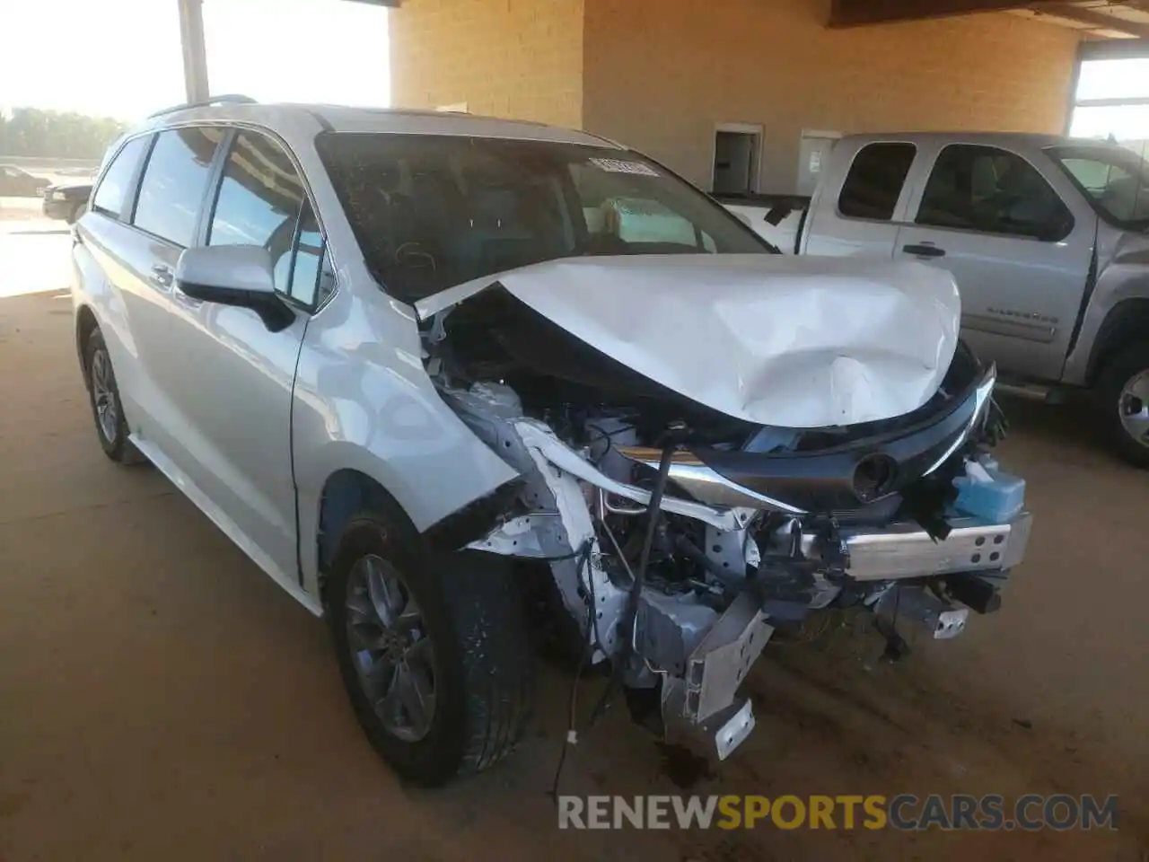 1 Photograph of a damaged car 5TDYRKEC7NS085494 TOYOTA SIENNA 2022