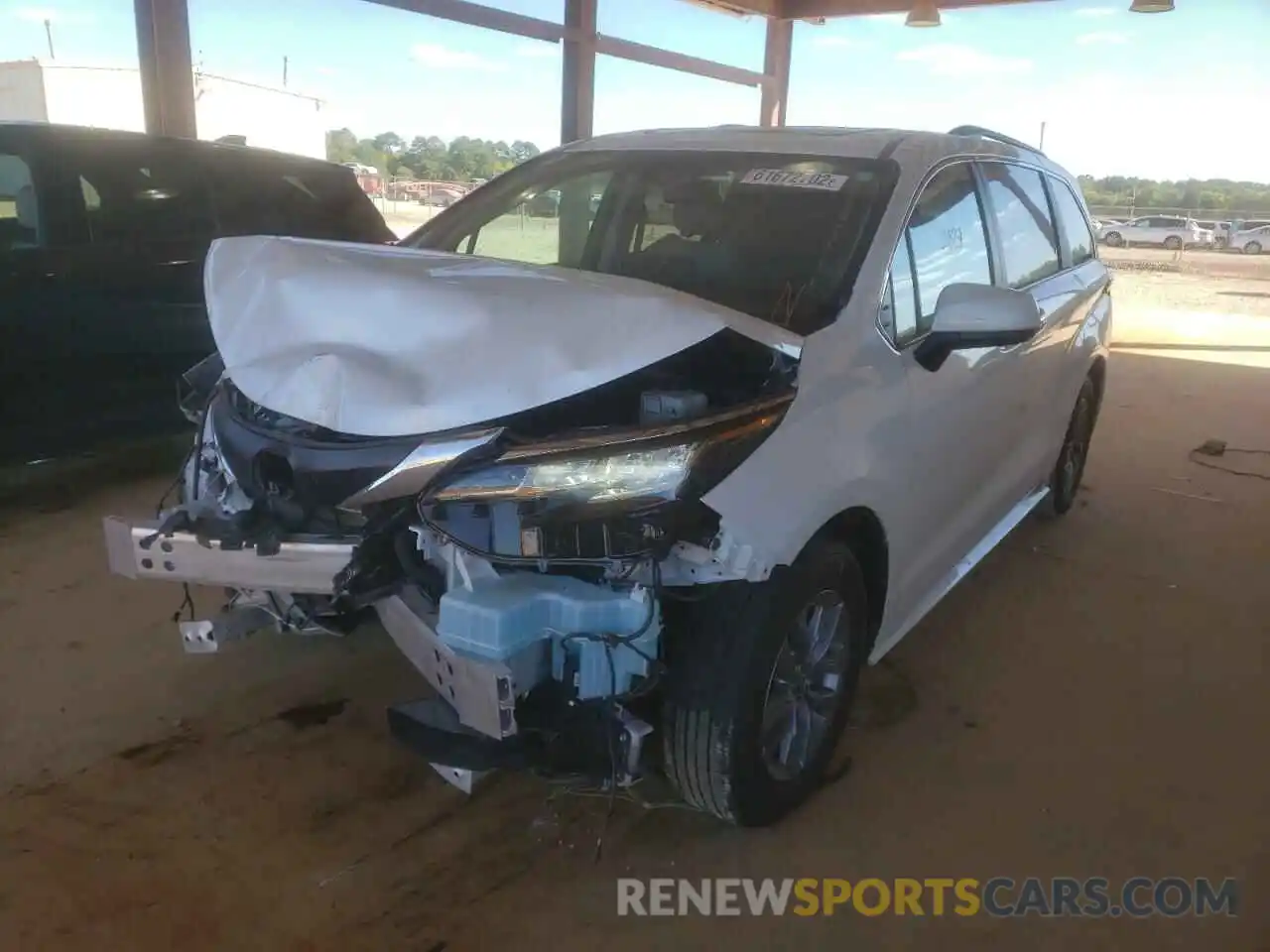 2 Photograph of a damaged car 5TDYRKEC7NS085494 TOYOTA SIENNA 2022