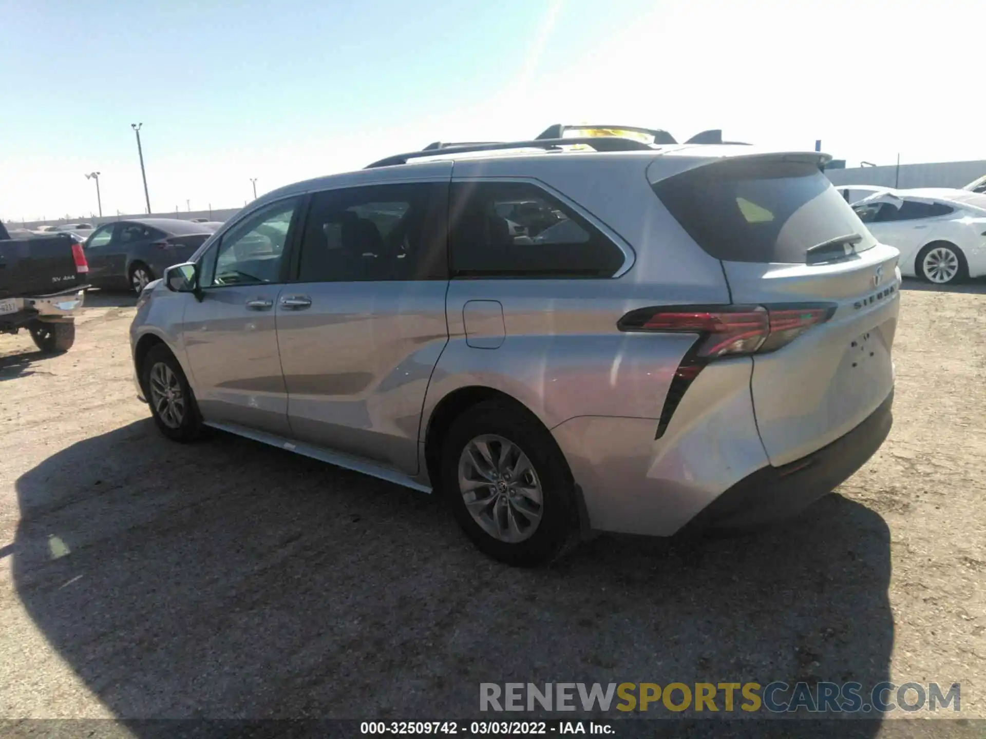 3 Фотография поврежденного автомобиля 5TDYRKEC7NS091845 TOYOTA SIENNA 2022