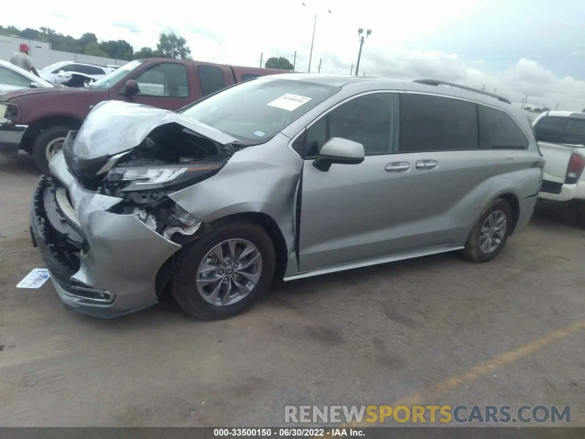 2 Photograph of a damaged car 5TDYRKEC7NS095426 TOYOTA SIENNA 2022