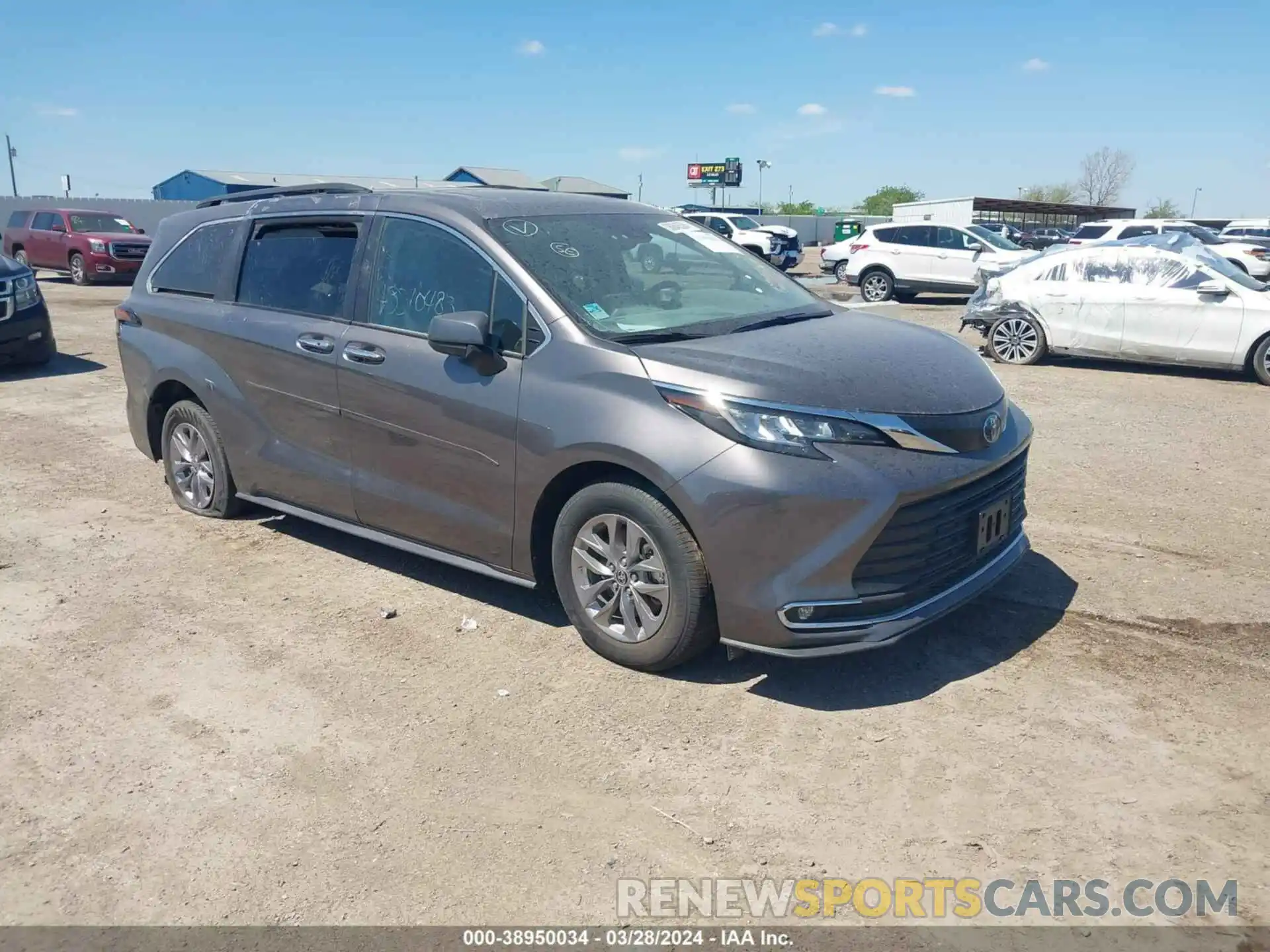 1 Photograph of a damaged car 5TDYRKEC8N5114940 TOYOTA SIENNA 2022