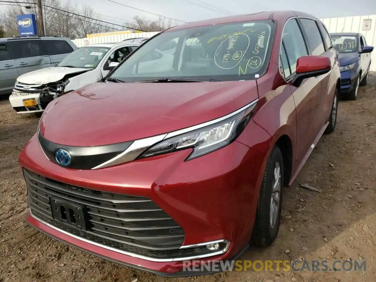 2 Photograph of a damaged car 5TDYRKEC8NS093300 TOYOTA SIENNA 2022