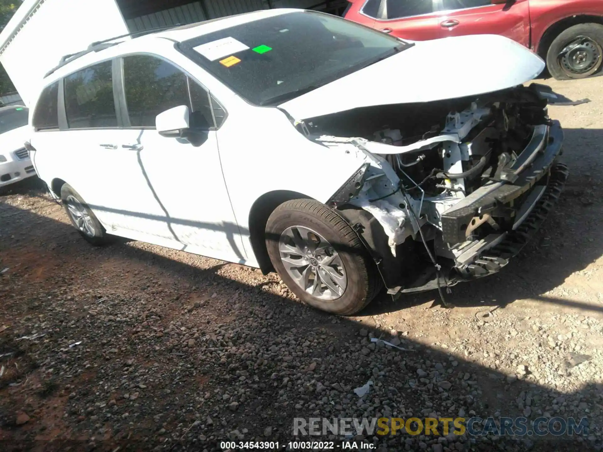 1 Photograph of a damaged car 5TDYRKEC9NS089756 TOYOTA SIENNA 2022