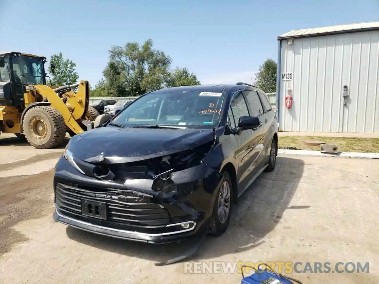 2 Photograph of a damaged car 5TDYSKFC3NS049627 TOYOTA SIENNA 2022