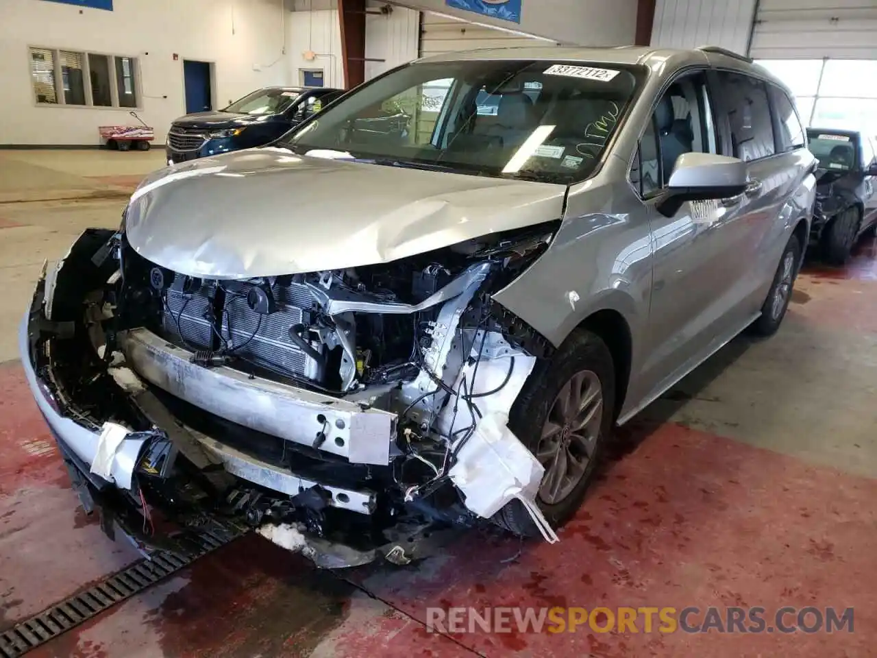 2 Photograph of a damaged car 5TDYSKFC4NS045392 TOYOTA SIENNA 2022