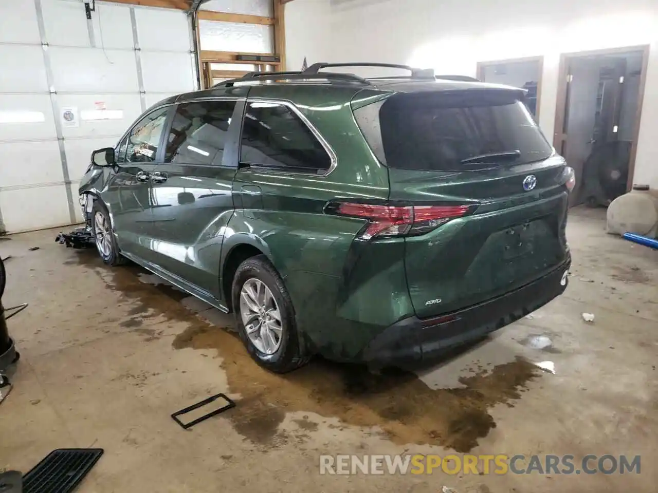 3 Photograph of a damaged car 5TDYSKFC8NS066519 TOYOTA SIENNA 2022