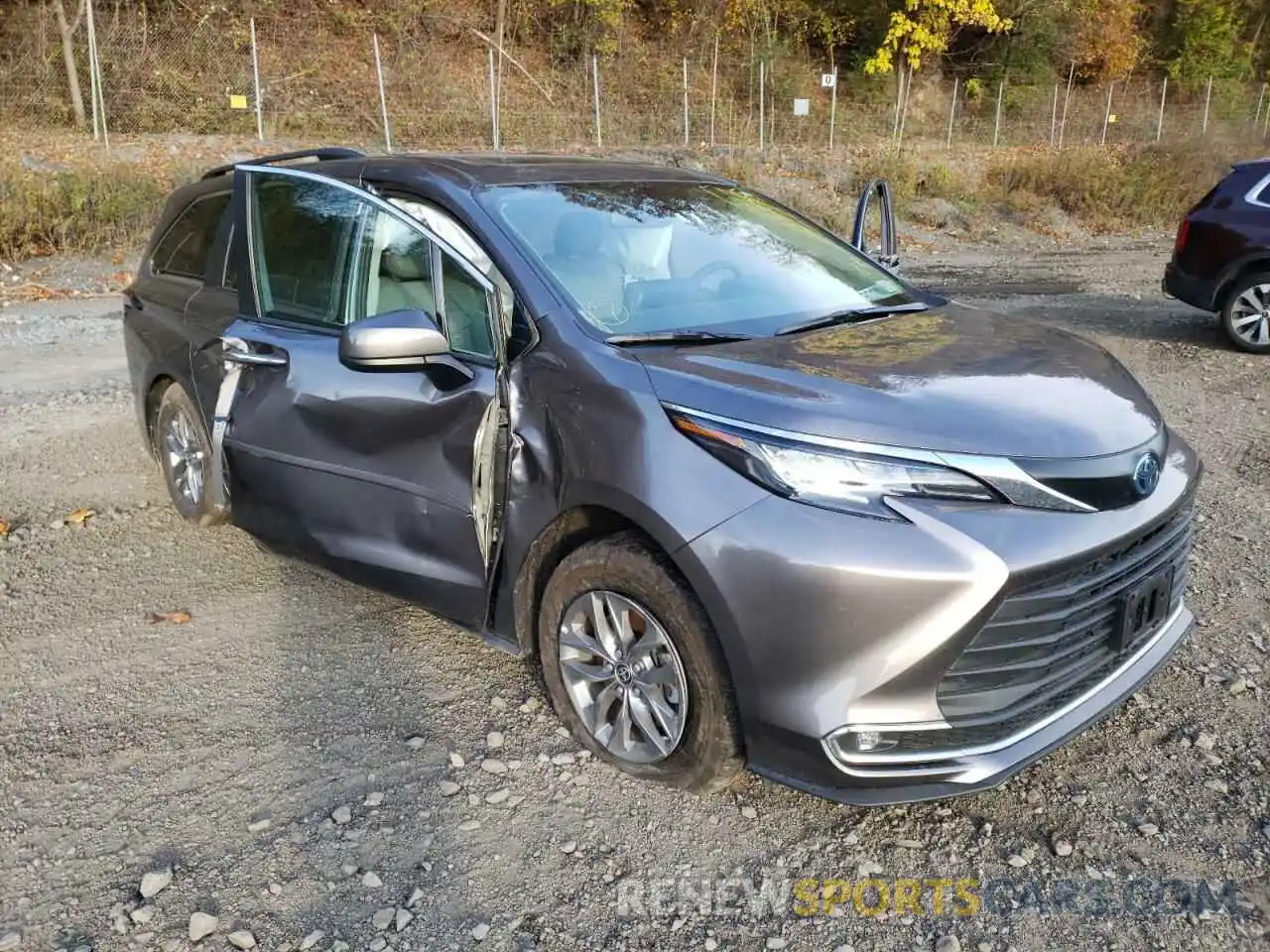 1 Photograph of a damaged car 5TDYSKFCXNS043033 TOYOTA SIENNA 2022