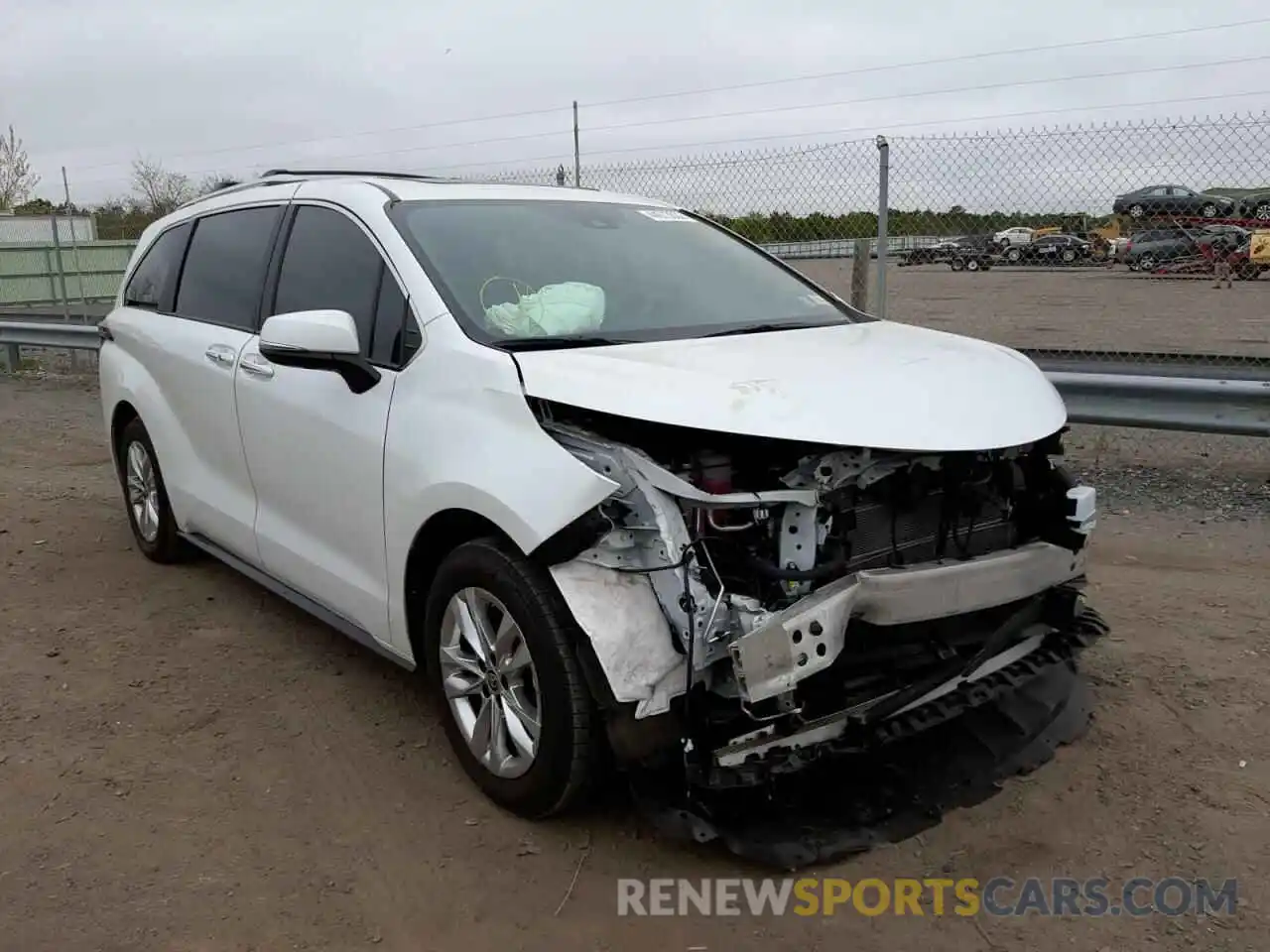 1 Photograph of a damaged car 5TDZRKEC1NS080487 TOYOTA SIENNA 2022