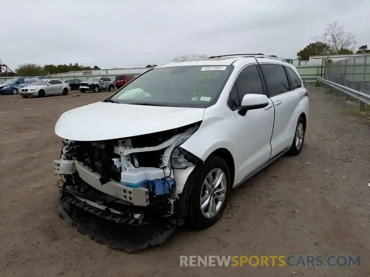 2 Photograph of a damaged car 5TDZRKEC1NS080487 TOYOTA SIENNA 2022