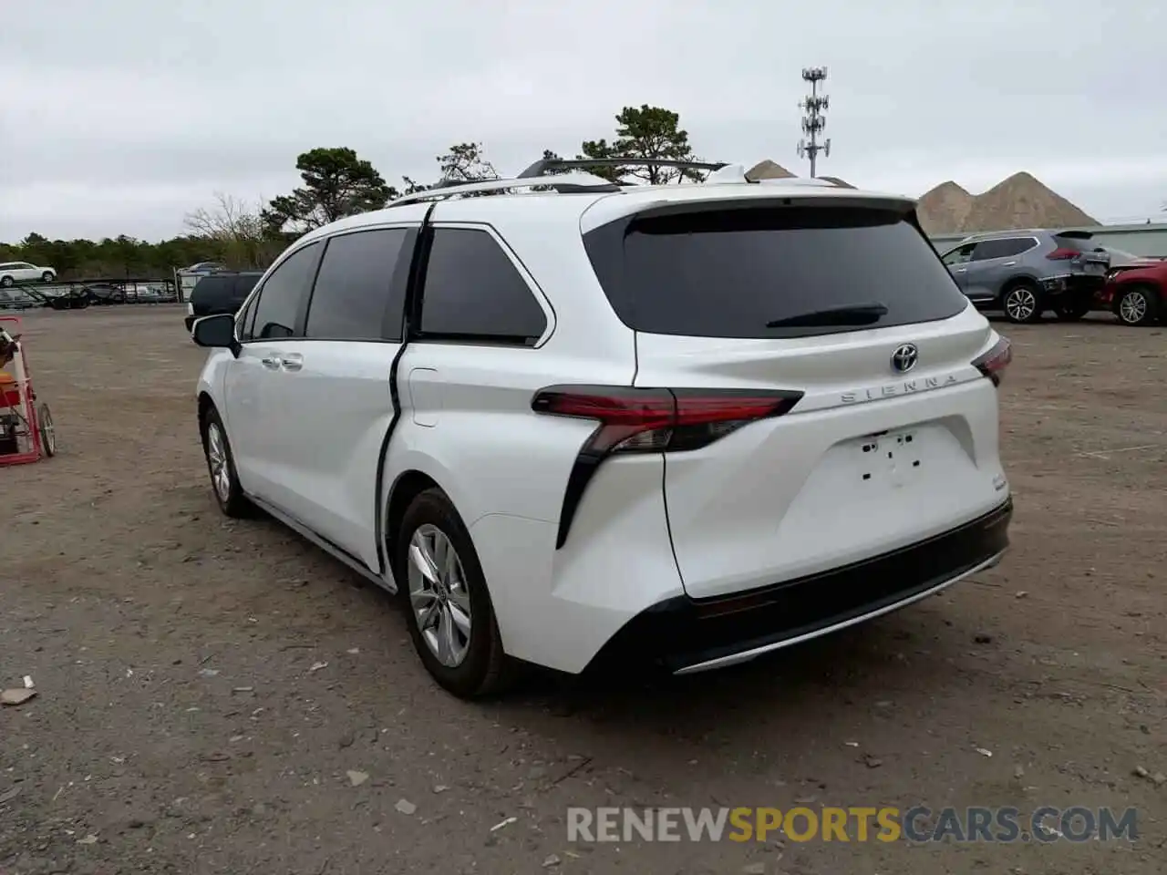 3 Photograph of a damaged car 5TDZRKEC1NS080487 TOYOTA SIENNA 2022