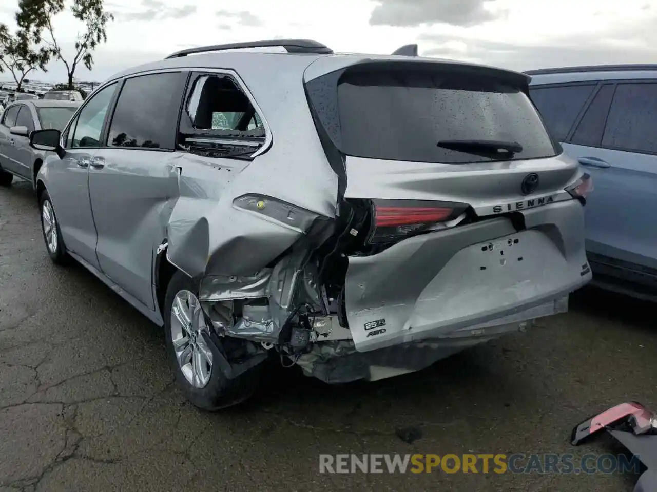 2 Photograph of a damaged car 5TDCSKFC5PS085199 TOYOTA SIENNA 2023