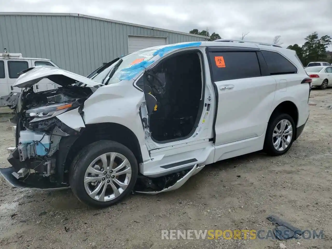 1 Photograph of a damaged car 5TDERKEC2PS167199 TOYOTA SIENNA 2023