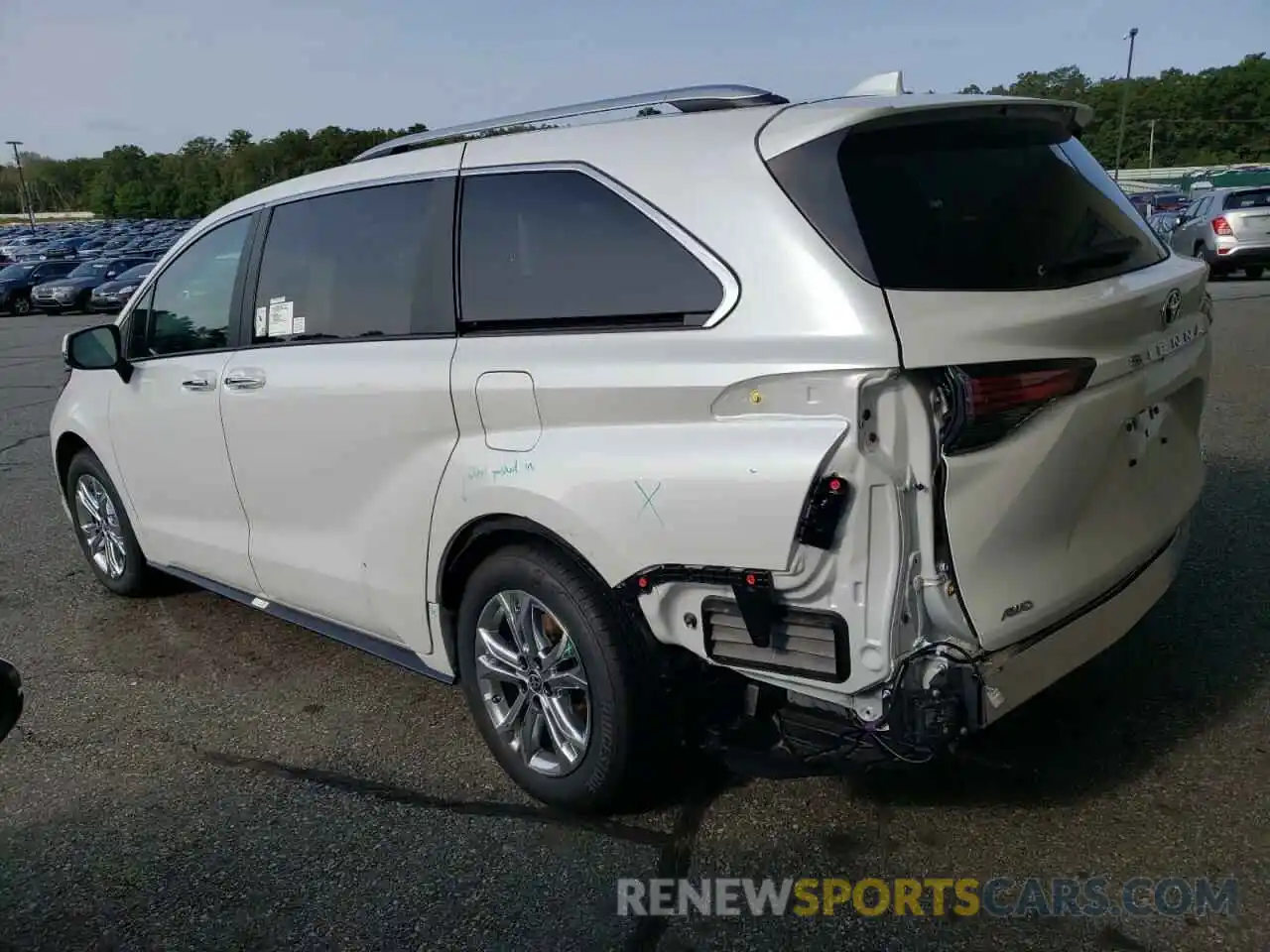 2 Photograph of a damaged car 5TDESKFC3PS093410 TOYOTA SIENNA 2023