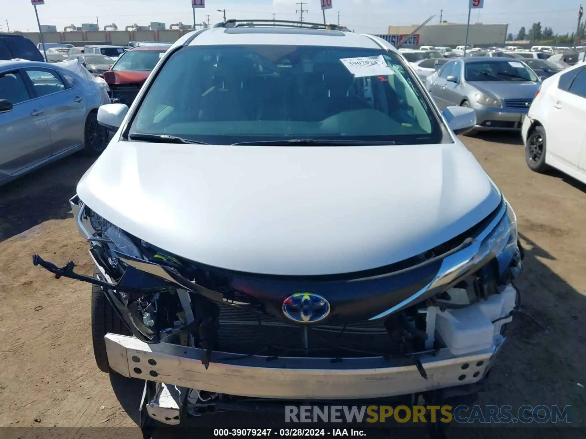 11 Photograph of a damaged car 5TDJRKECXPS179471 TOYOTA SIENNA 2023