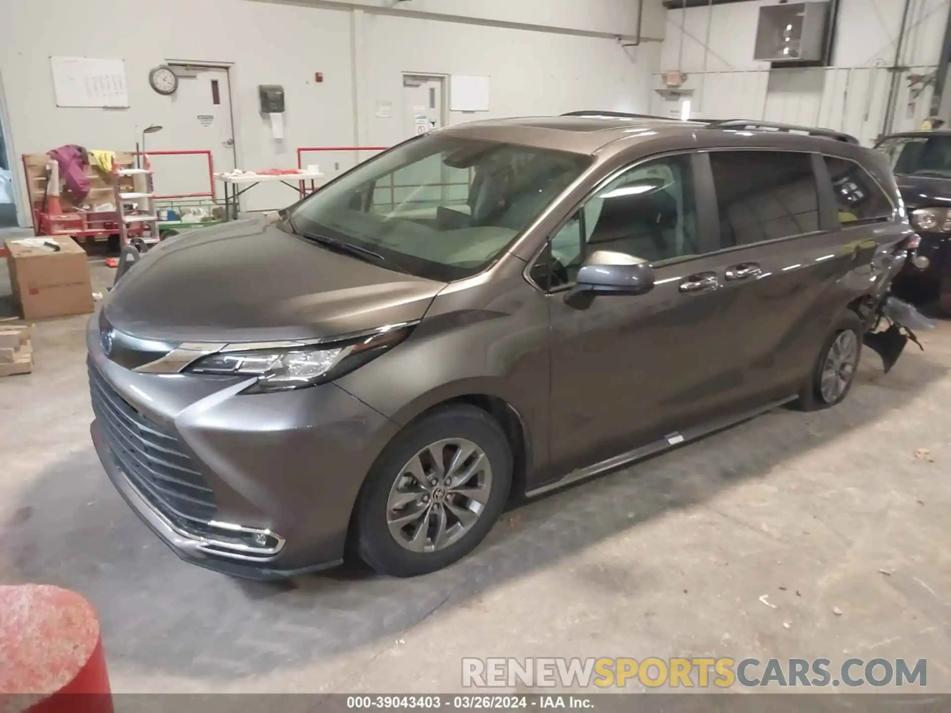 2 Photograph of a damaged car 5TDYRKEC9PS172171 TOYOTA SIENNA 2023