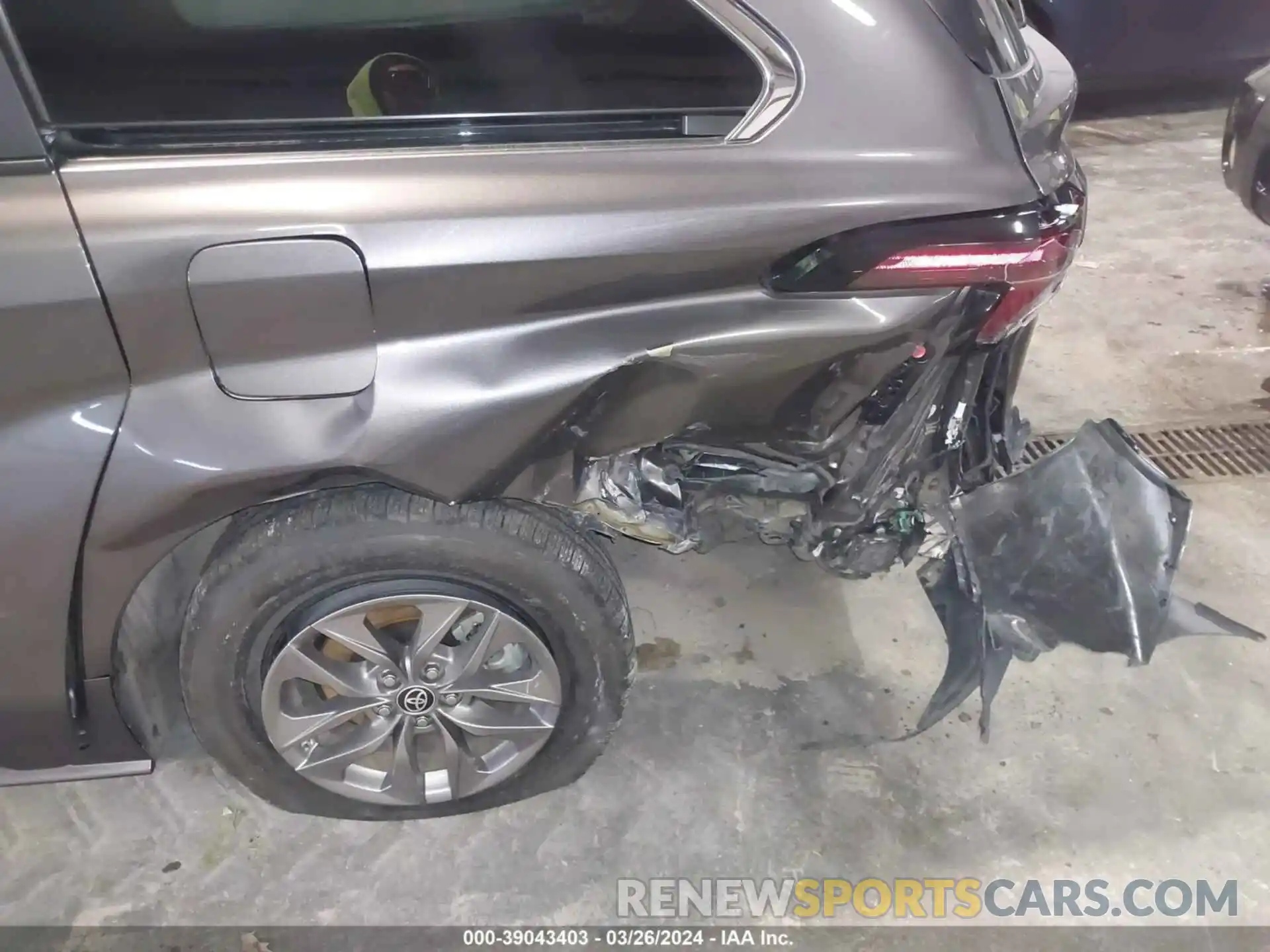 21 Photograph of a damaged car 5TDYRKEC9PS172171 TOYOTA SIENNA 2023