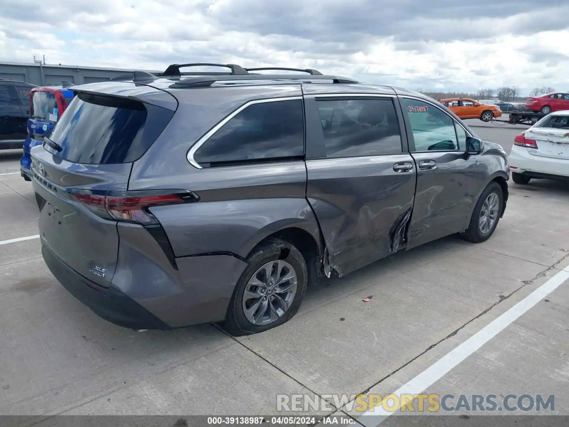 4 Фотография поврежденного автомобиля 5TDYSKFCXPS078898 TOYOTA SIENNA 2023