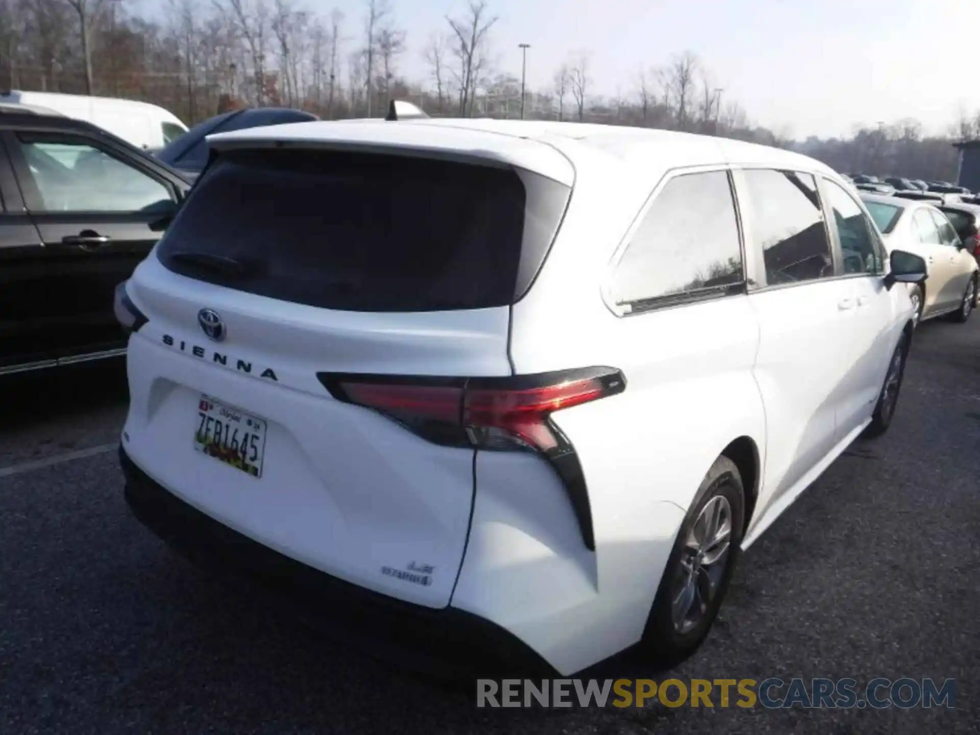 2 Photograph of a damaged car 5TDKSKFC5MS014706 TOYOTA SIENNA AWD 2021