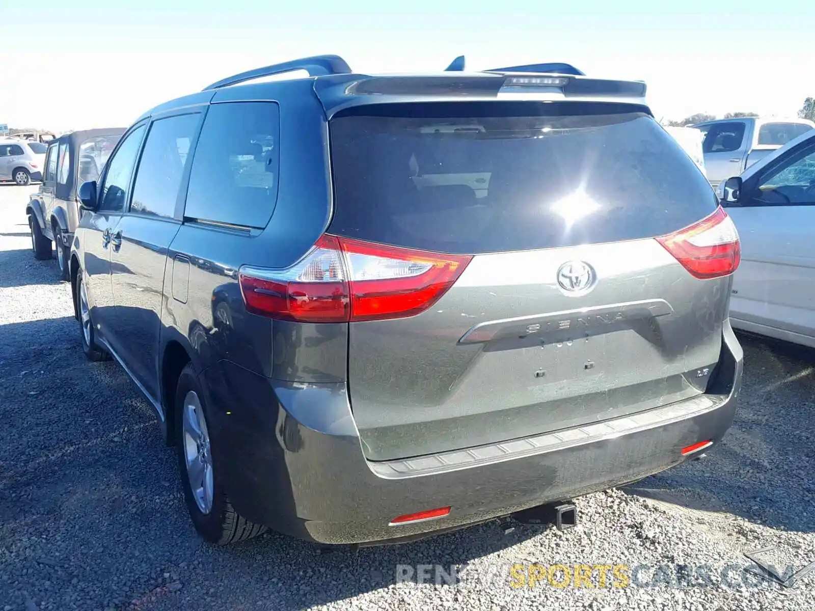 3 Photograph of a damaged car 5TDKZ3DC3KS987813 TOYOTA SIENNA LE 2019