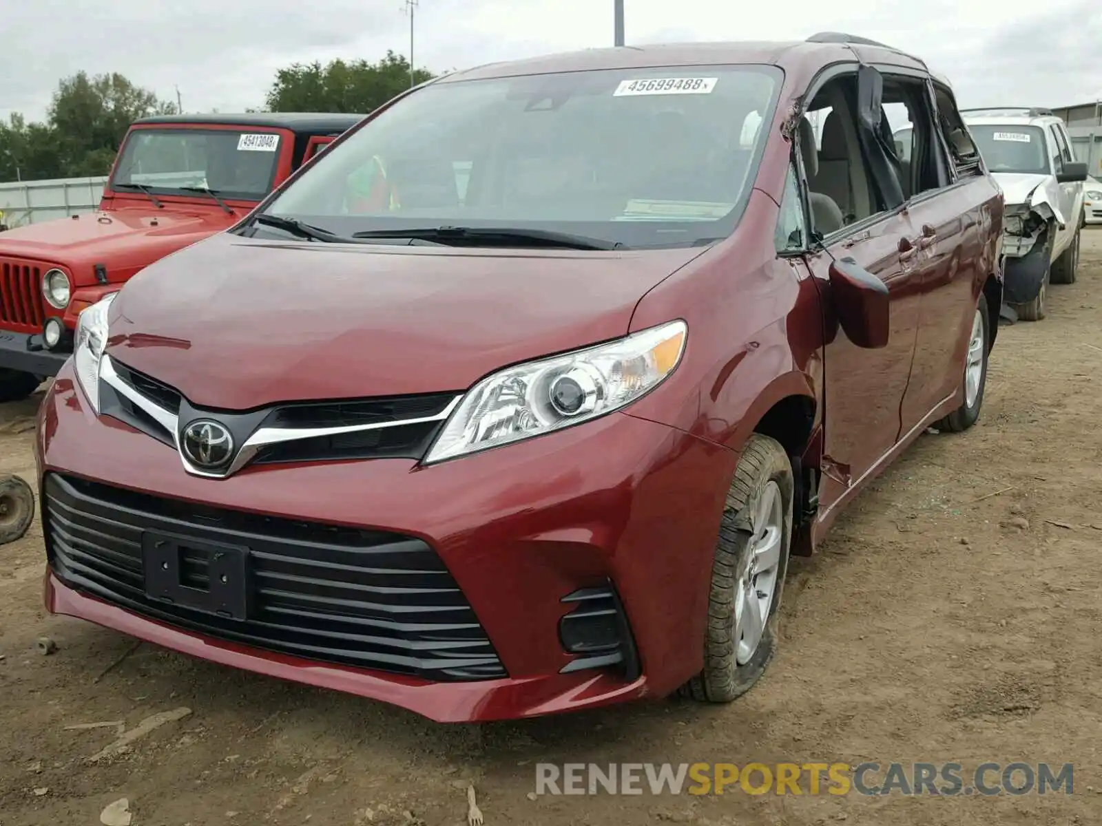 2 Photograph of a damaged car 5TDKZ3DC5KS968177 TOYOTA SIENNA LE 2019