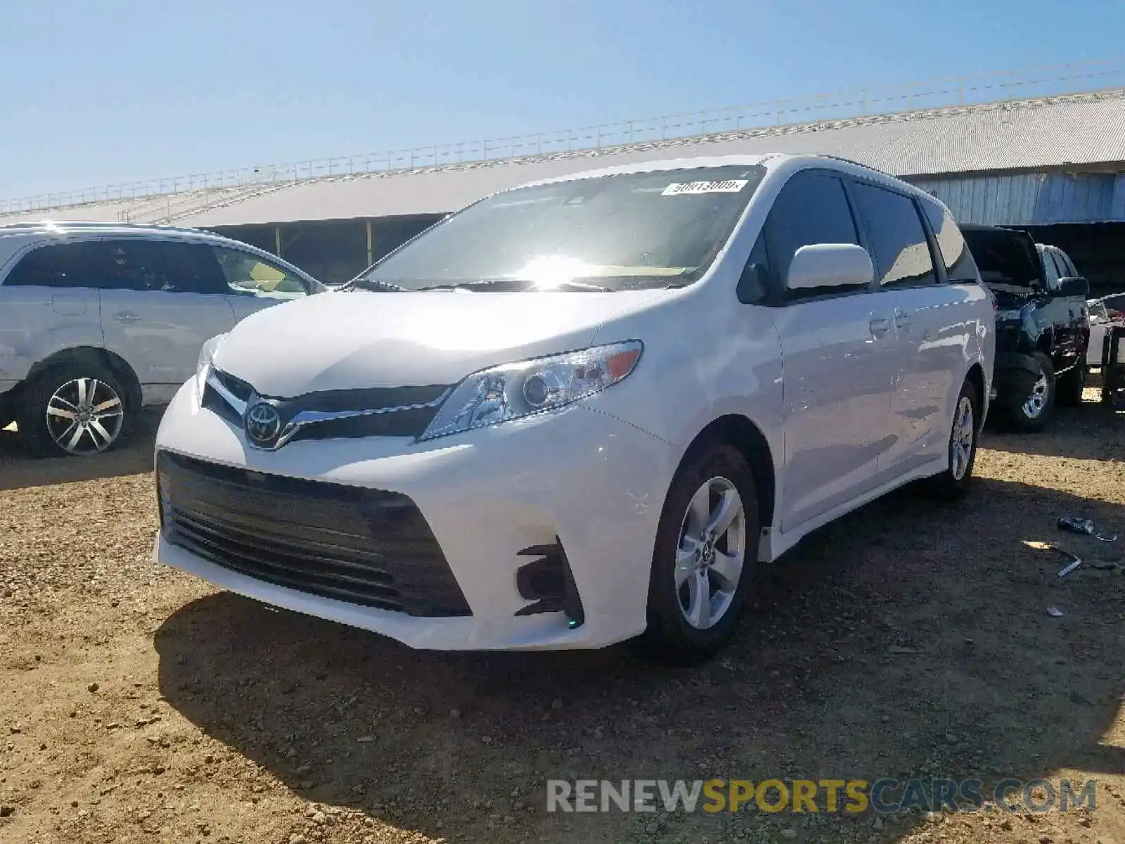 2 Photograph of a damaged car 5TDKZ3DC6KS020127 TOYOTA SIENNA LE 2019