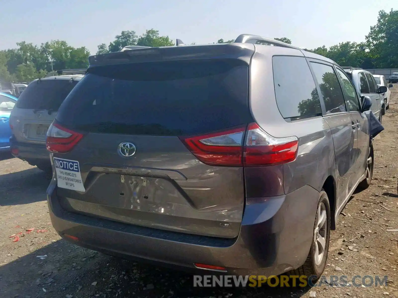 4 Photograph of a damaged car 5TDKZ3DC8KS013051 TOYOTA SIENNA LE 2019