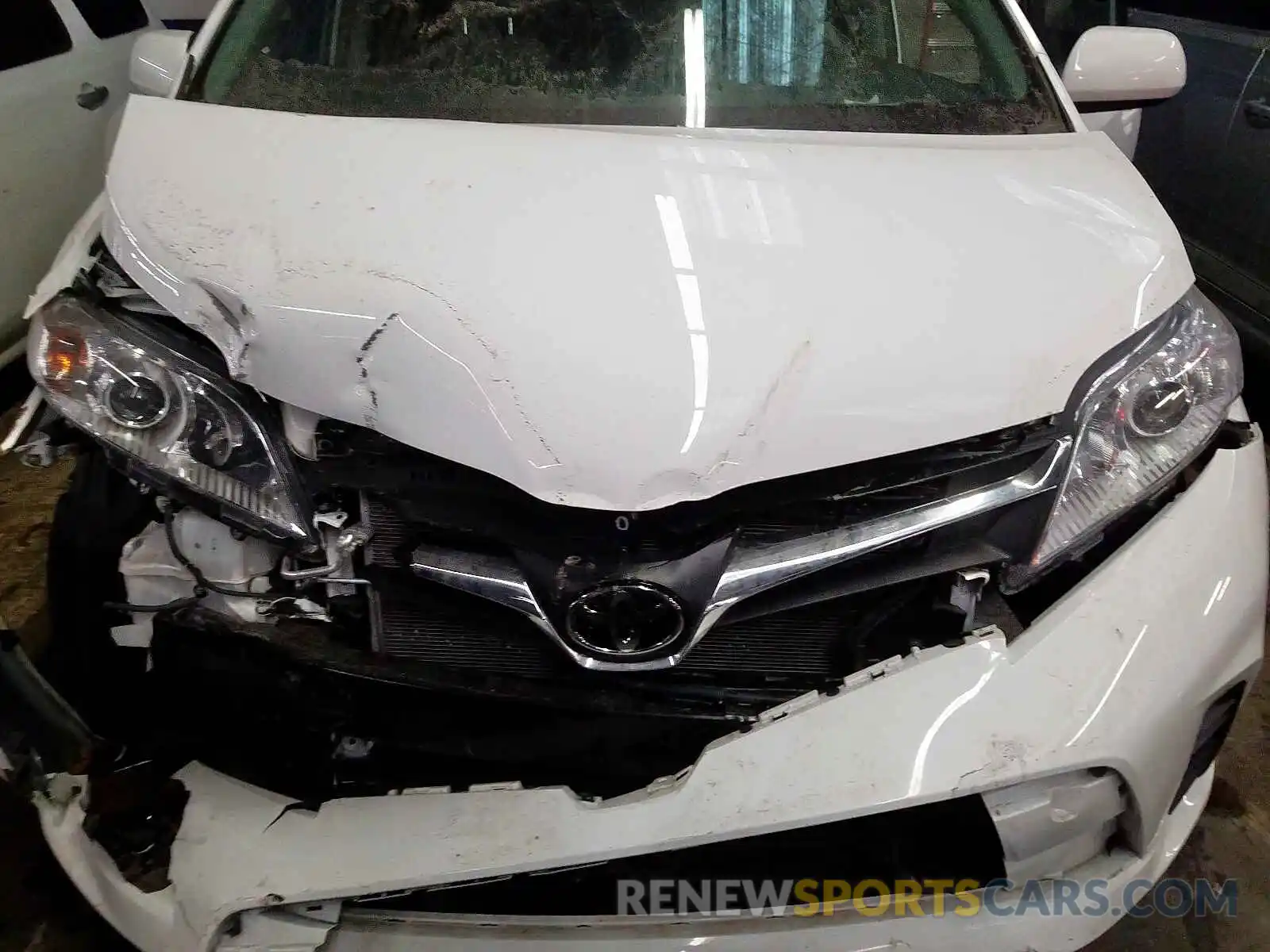 7 Photograph of a damaged car 5TDKZ3DCXKS018333 TOYOTA SIENNA LE 2019