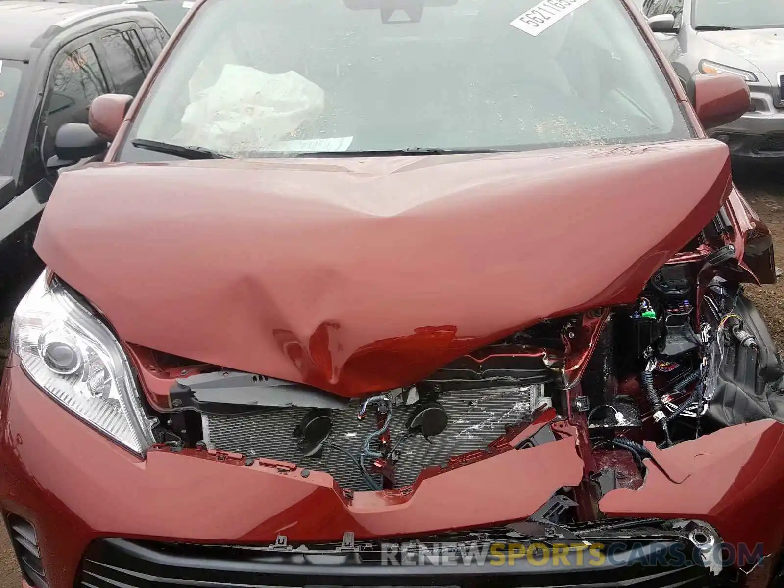 7 Photograph of a damaged car 5TDKZ3DC7LS043806 TOYOTA SIENNA LE 2020