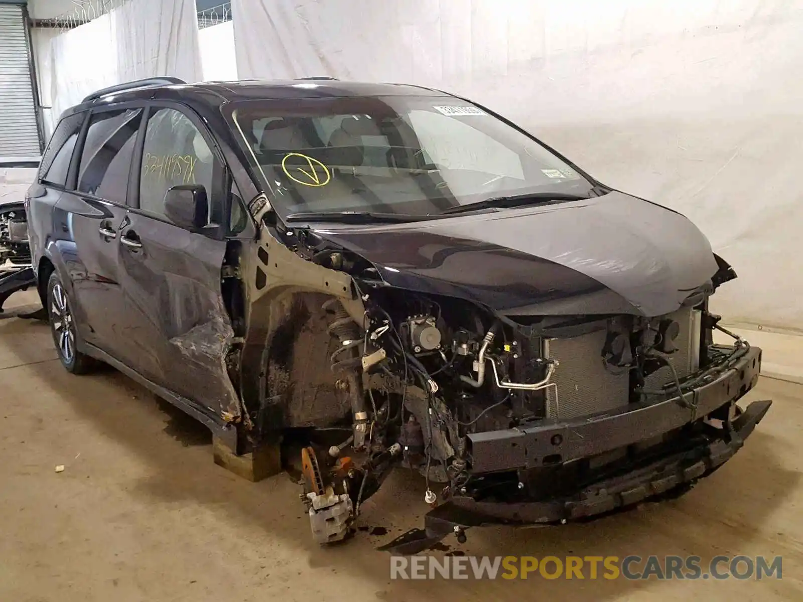 1 Photograph of a damaged car 5TDDZ3DC9KS220444 TOYOTA SIENNA LIM 2019