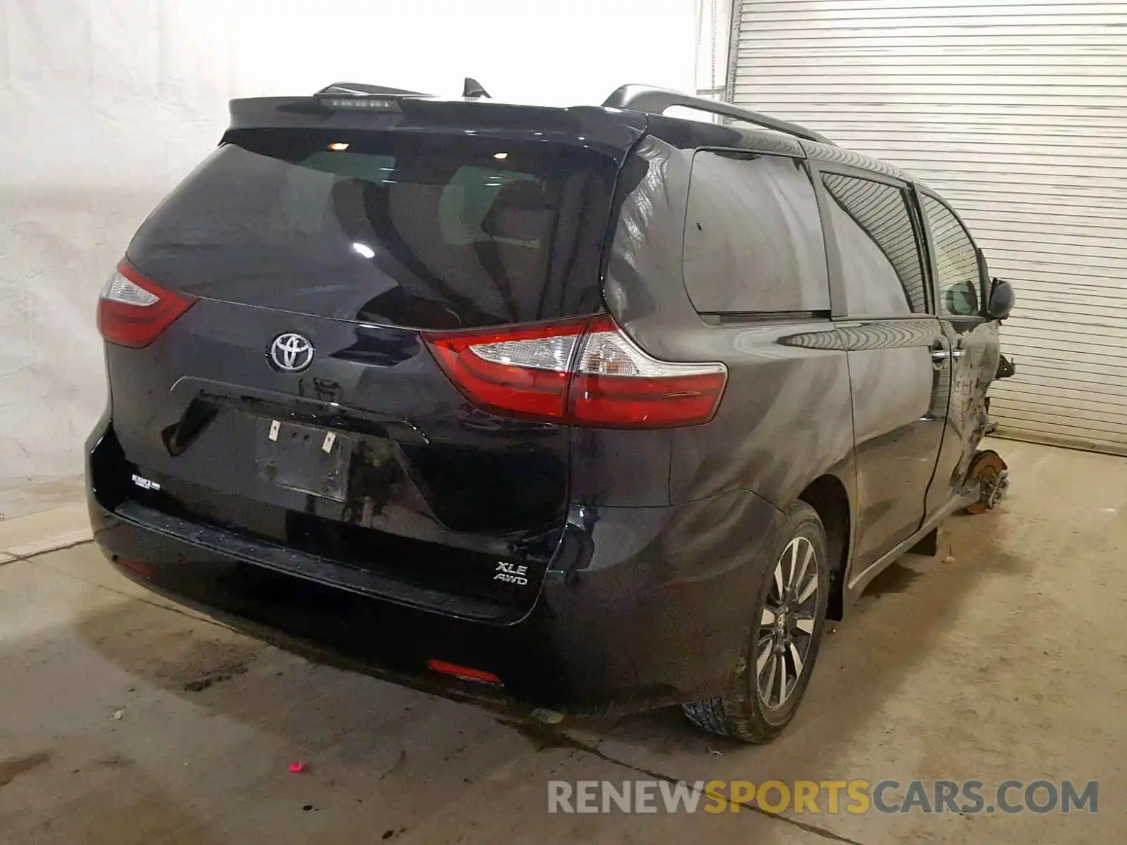 4 Фотография поврежденного автомобиля 5TDDZ3DC9KS220444 TOYOTA SIENNA LIM 2019