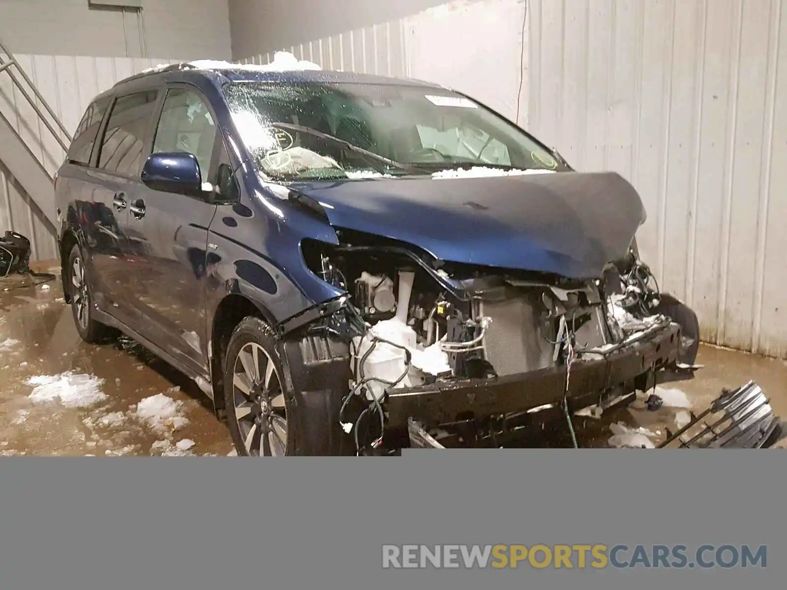1 Photograph of a damaged car 5TDDZ3DCXKS217679 TOYOTA SIENNA LIM 2019
