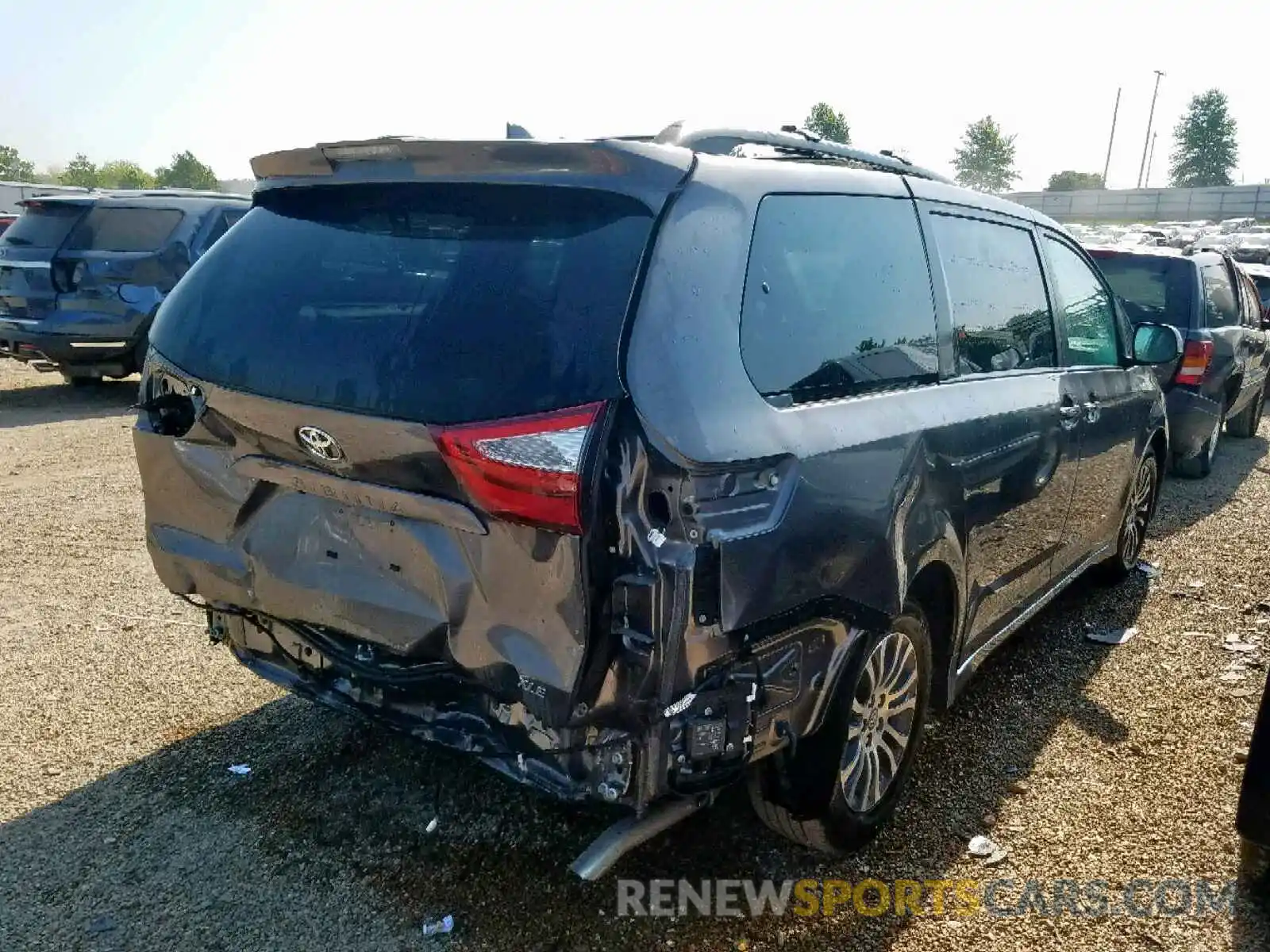 4 Фотография поврежденного автомобиля 5TDYZ3DC0KS966458 TOYOTA SIENNA LIM 2019