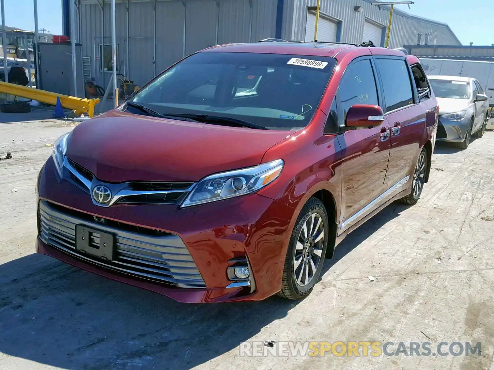 2 Фотография поврежденного автомобиля 5TDYZ3DC1KS986346 TOYOTA SIENNA LIM 2019