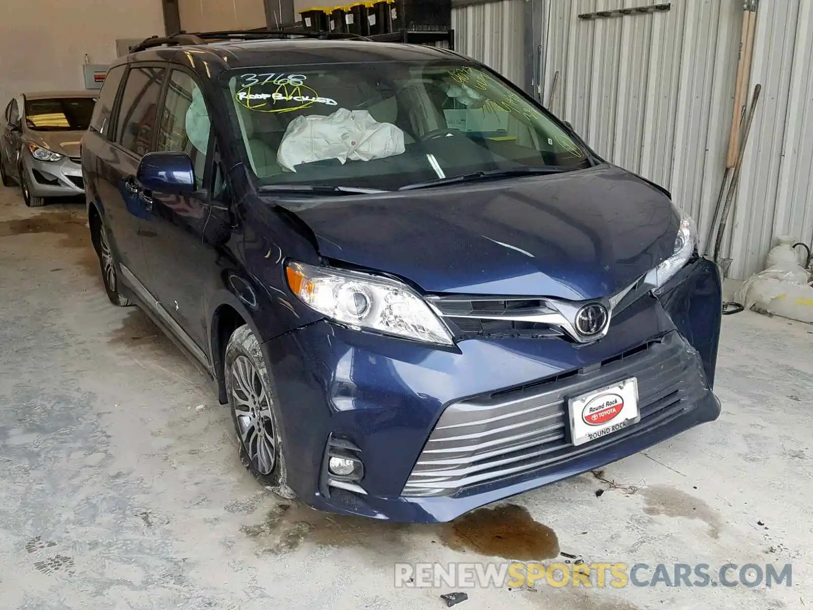 1 Photograph of a damaged car 5TDYZ3DC4KS989533 TOYOTA SIENNA LIM 2019