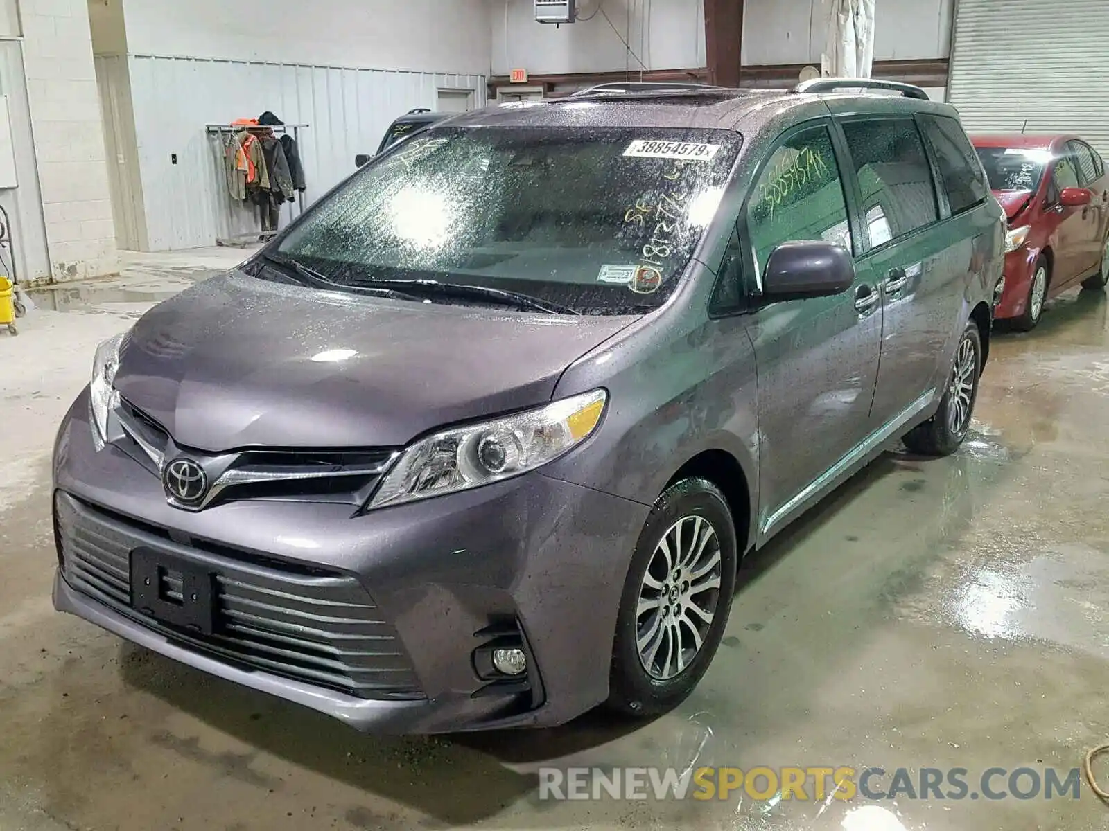 2 Фотография поврежденного автомобиля 5TDYZ3DC5KS987340 TOYOTA SIENNA LIM 2019