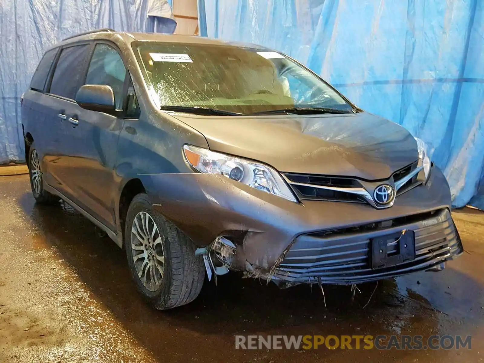 1 Photograph of a damaged car 5TDYZ3DC7KS009986 TOYOTA SIENNA LIM 2019