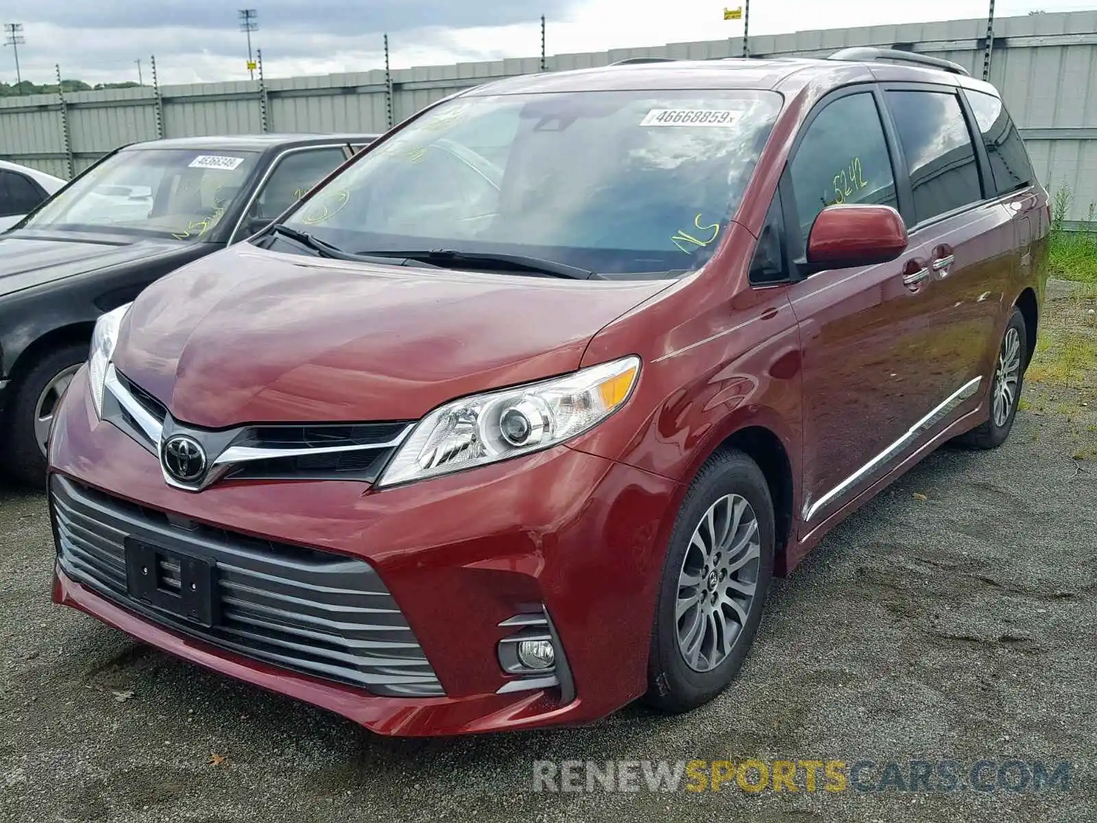 2 Photograph of a damaged car 5TDYZ3DC7KS989123 TOYOTA SIENNA LIM 2019