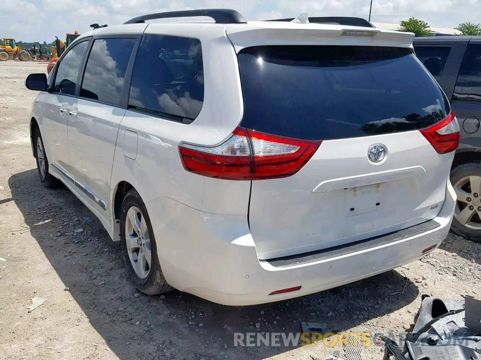 3 Фотография поврежденного автомобиля 5TDYZ3DC8KS970015 TOYOTA SIENNA LIM 2019