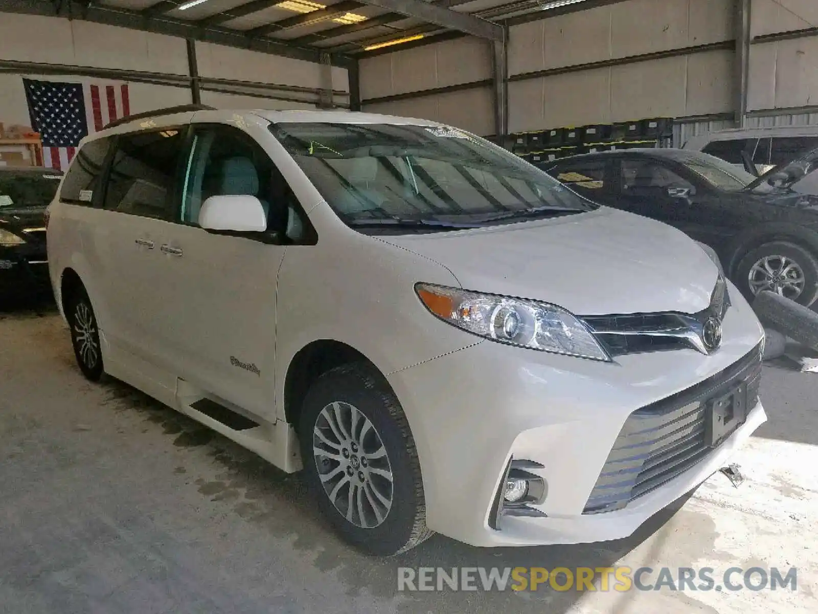 1 Photograph of a damaged car 5TDYZ3DC9KS979371 TOYOTA SIENNA LIM 2019