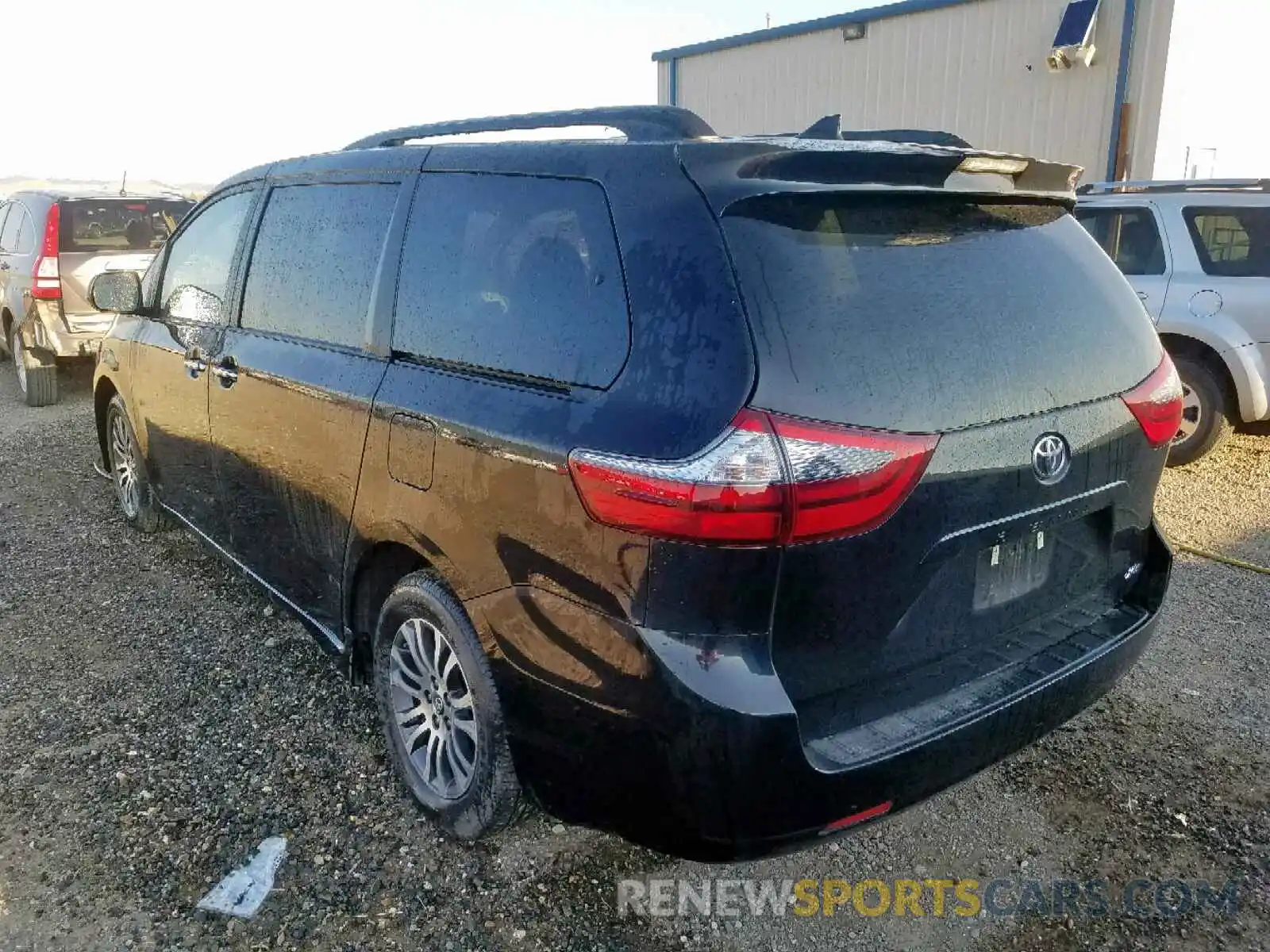 3 Photograph of a damaged car 5TDYZ3DC6LS021080 TOYOTA SIENNA LIM 2020