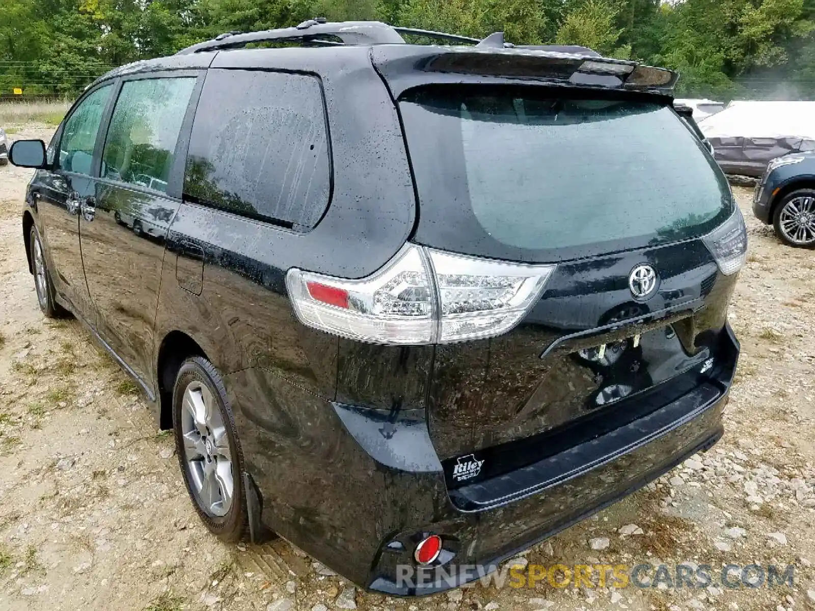 3 Фотография поврежденного автомобиля 5TDEZ3DC1KS213167 TOYOTA SIENNA SE 2019