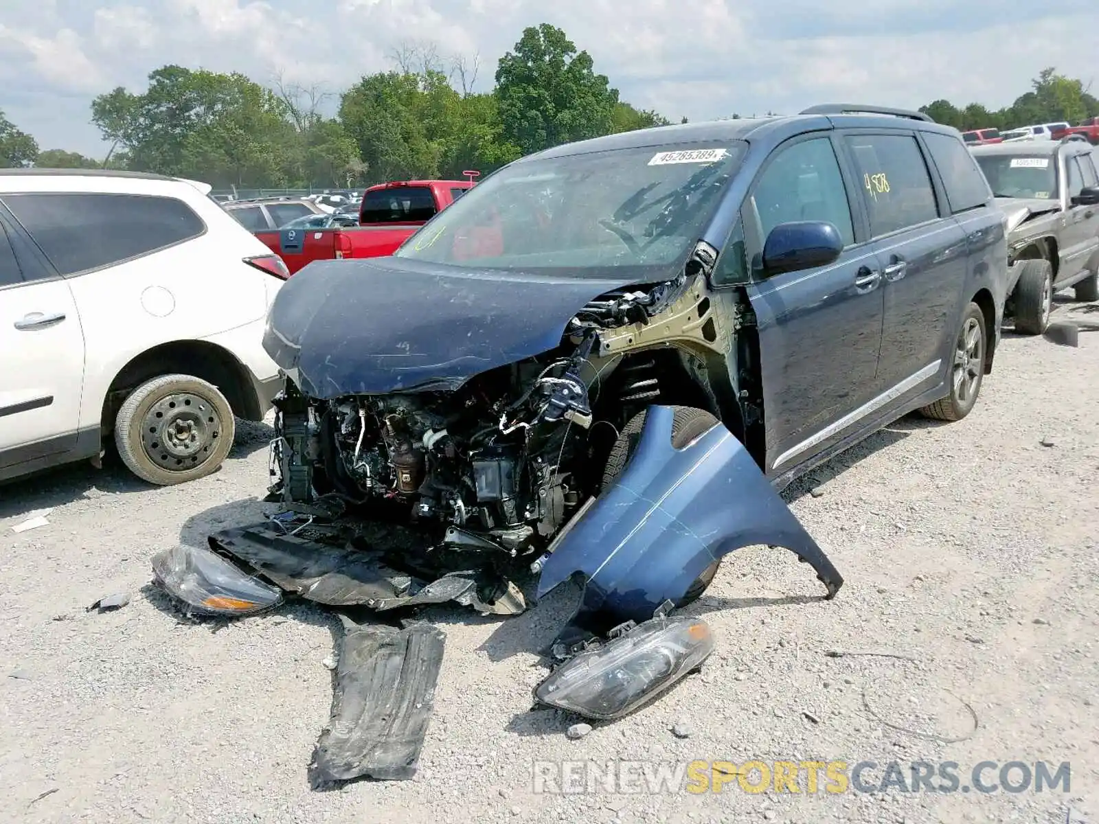 2 Фотография поврежденного автомобиля 5TDXZ3DC4KS002960 TOYOTA SIENNA SE 2019