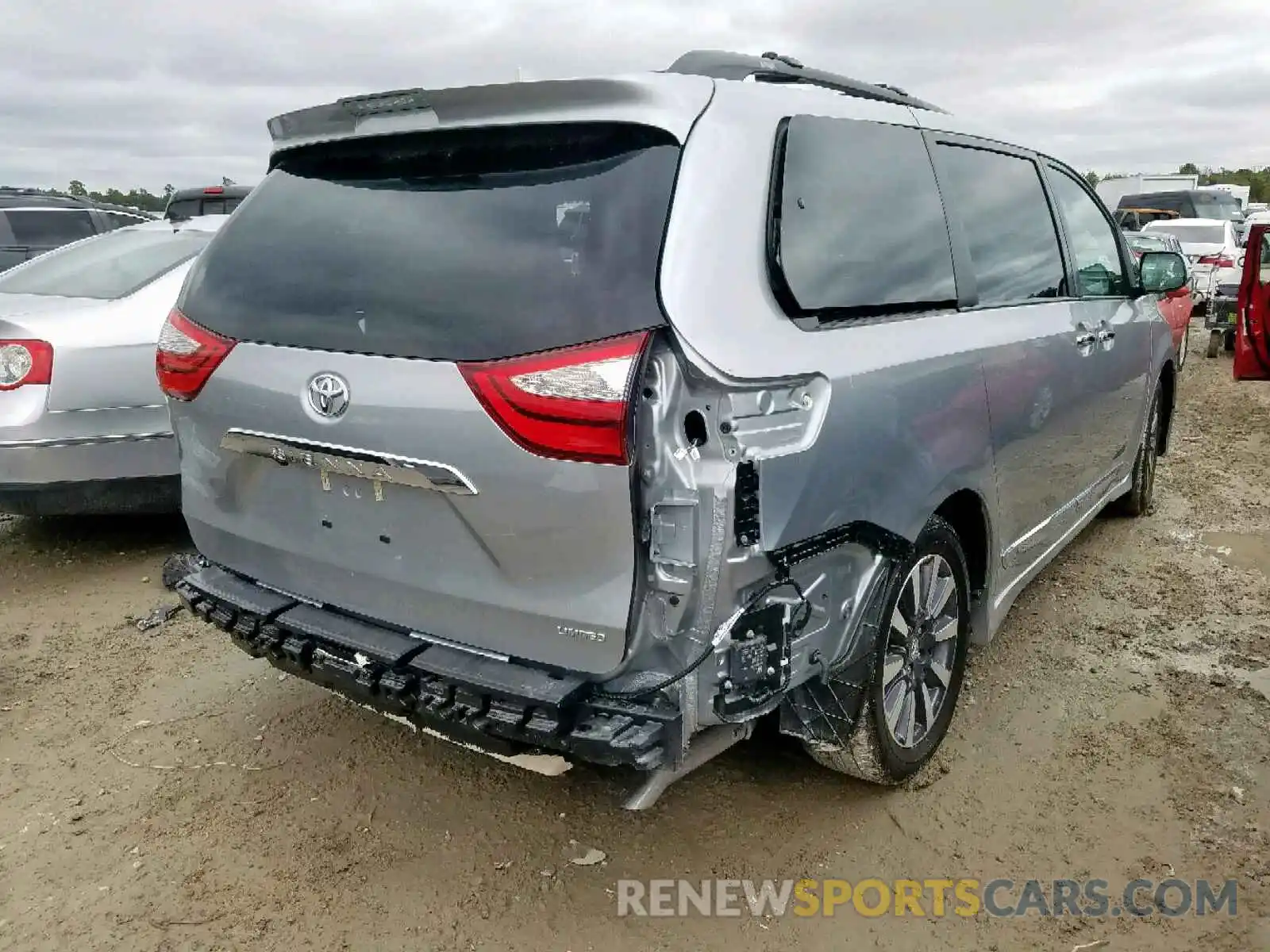 4 Фотография поврежденного автомобиля 5TDYZ3DCXKS984689 TOYOTA SIENNA XLE 2019