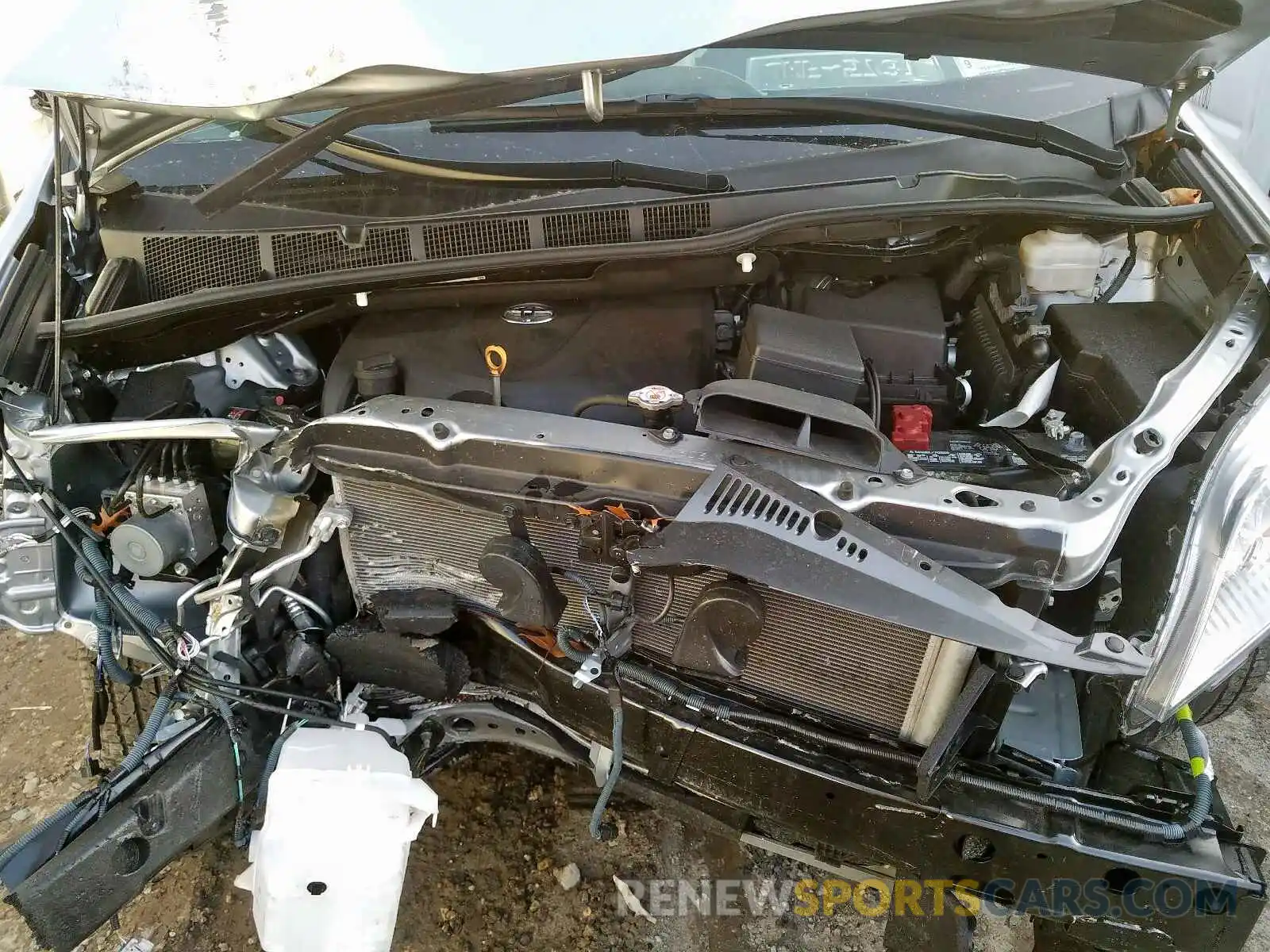 7 Фотография поврежденного автомобиля 5TDYZ3DC1LS034125 TOYOTA SIENNA XLE 2020