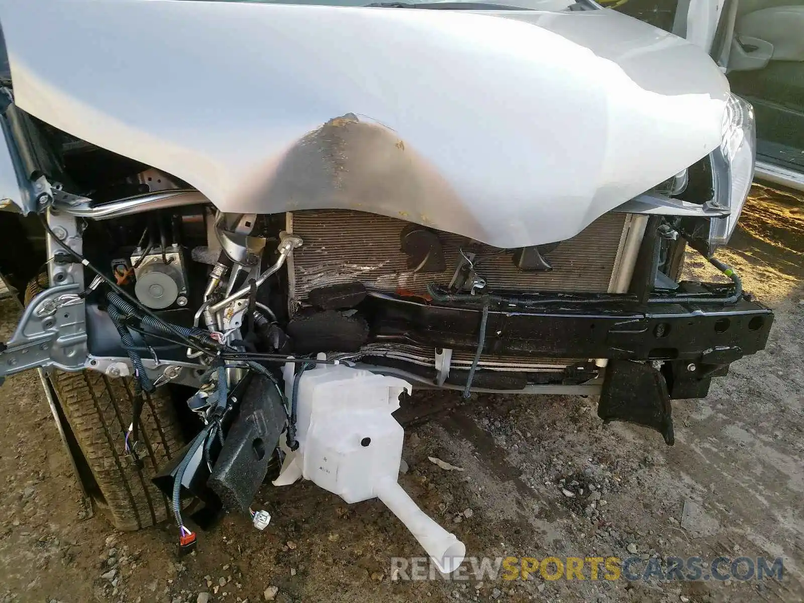 9 Фотография поврежденного автомобиля 5TDYZ3DC1LS034125 TOYOTA SIENNA XLE 2020