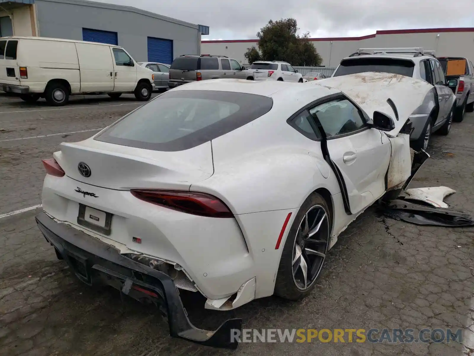 4 Photograph of a damaged car WZ1DB4C00LW030830 TOYOTA SUPRA 2020