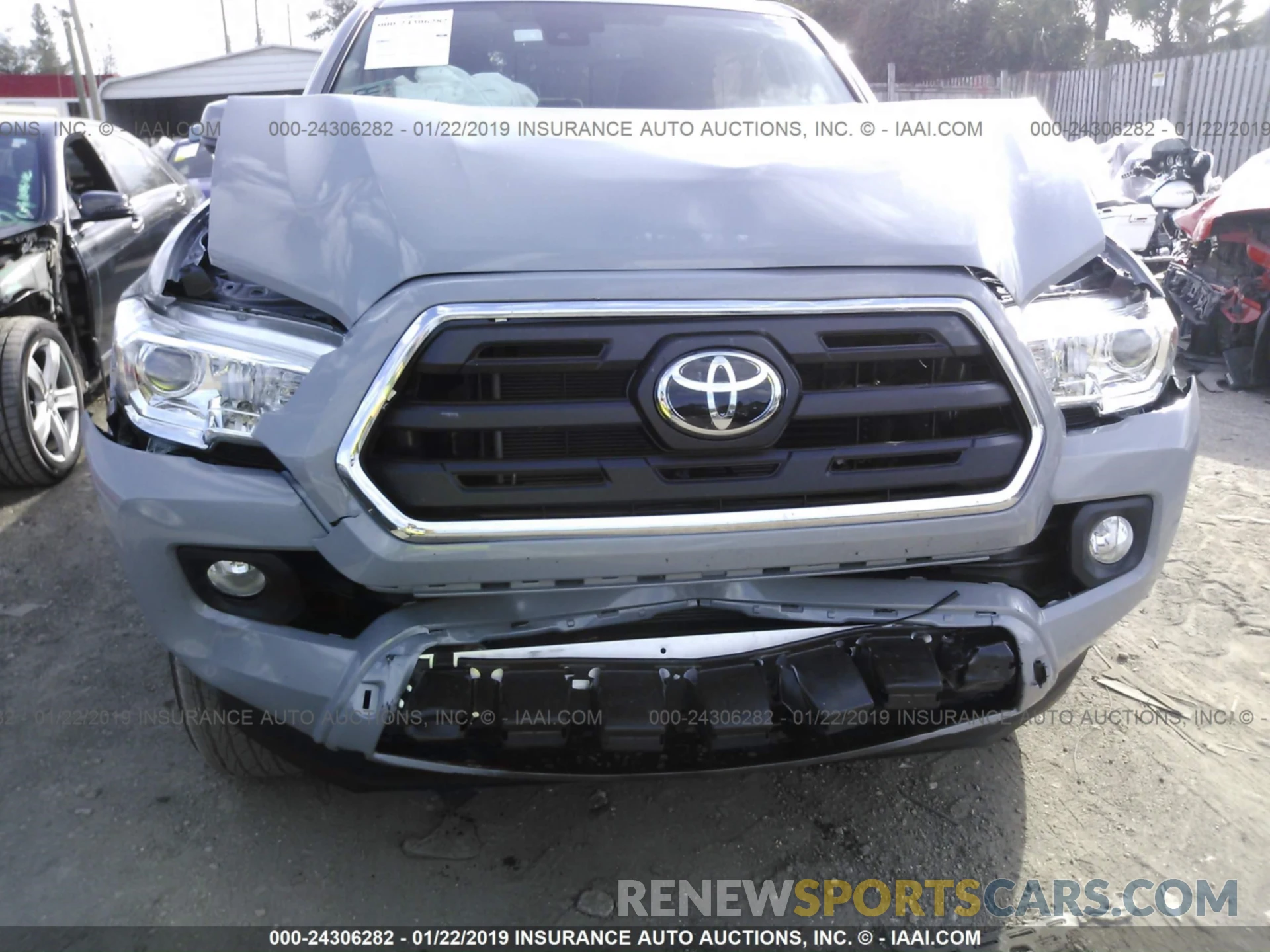 10 Photograph of a damaged car 3TMAZ5CN0KM082133 TOYOTA TACOMA 2019