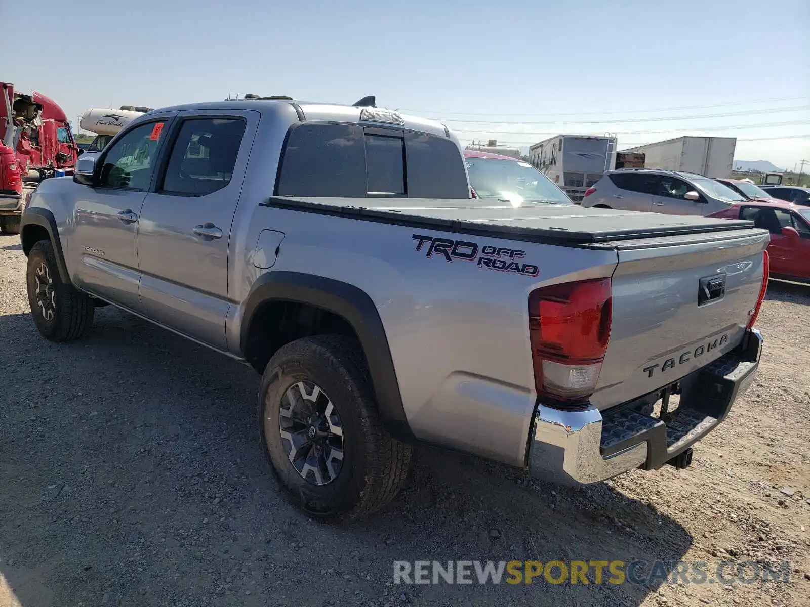 3 Photograph of a damaged car 3TMAZ5CN0KM083931 TOYOTA TACOMA 2019