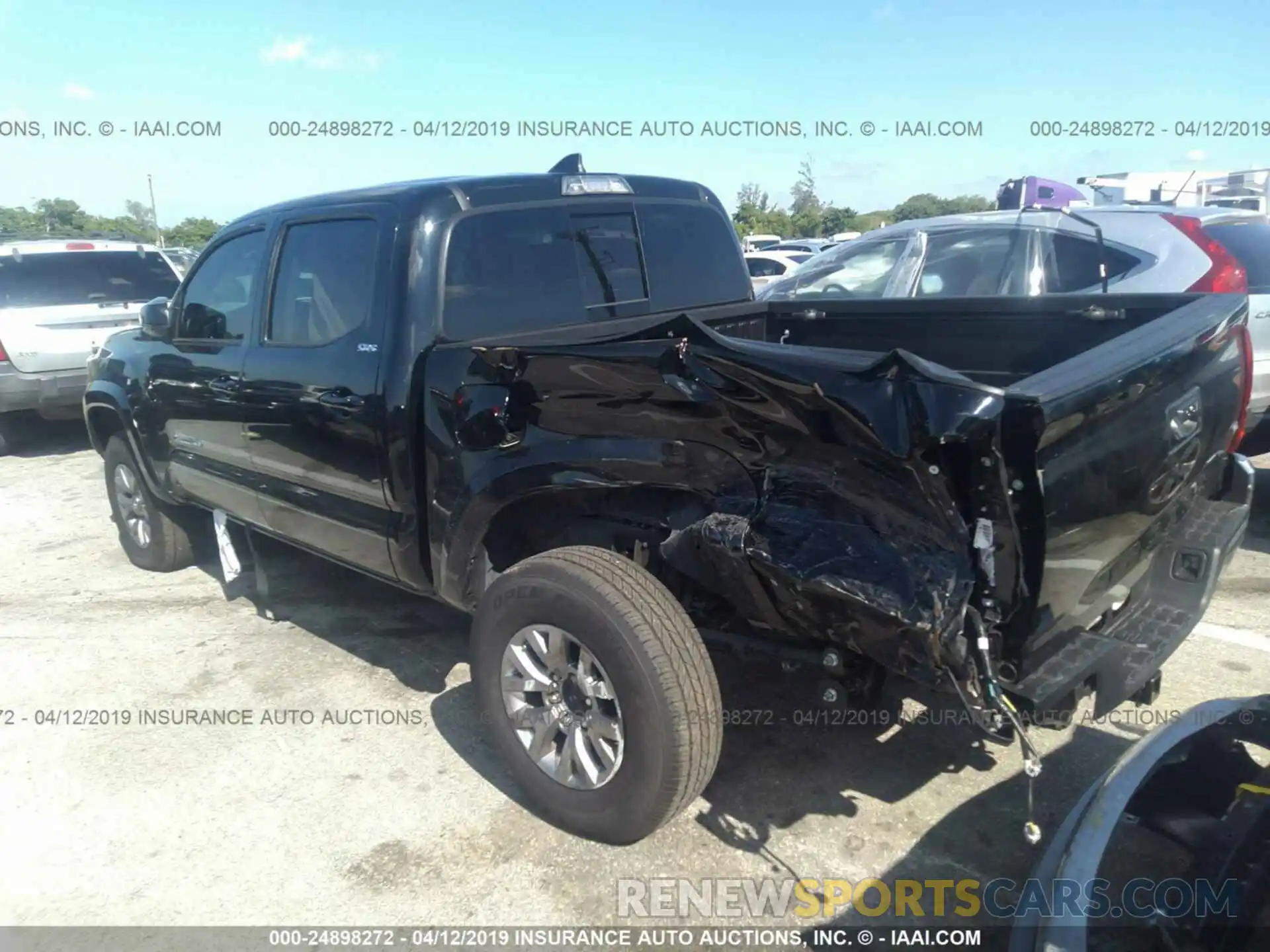 6 Photograph of a damaged car 3TMAZ5CN0KM087266 TOYOTA TACOMA 2019